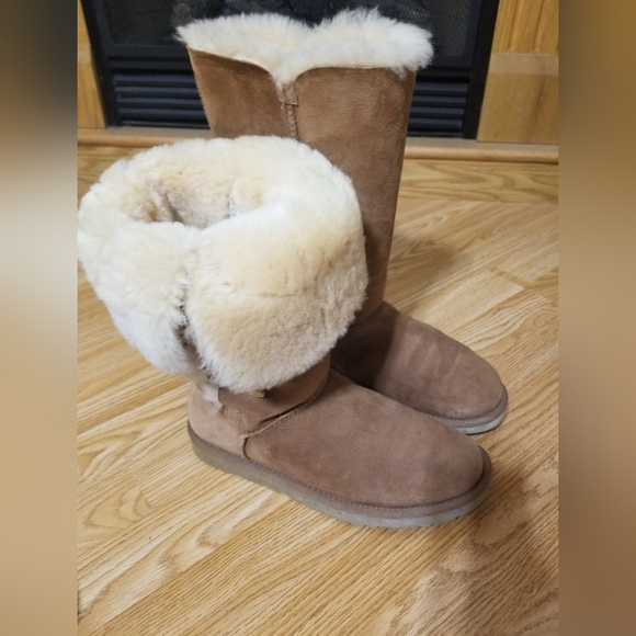 UGG LIKE NEW CONDITION EUC BOOTS FUR LINED SIZE 9 WOMEN'S - Picture 3 of 9